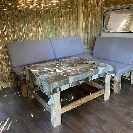 Forest Beach Caravan * Chernomorets