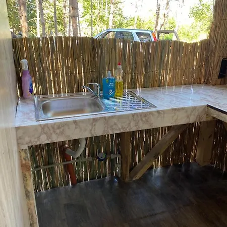 Forest Beach Caravan Camping Chernomorets